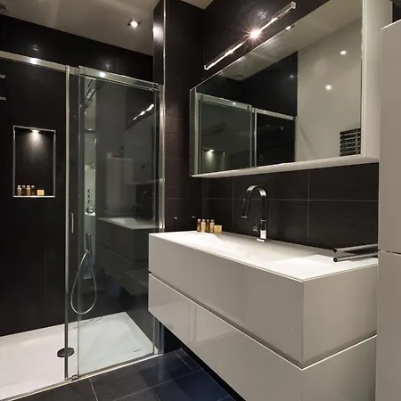 Veeve - Ambassador Hideaway Apartament *