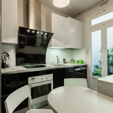 Veeve - Ambassador Hideaway Apartament *