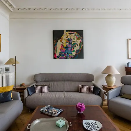 Veeve - Ambassador Hideaway Apartament